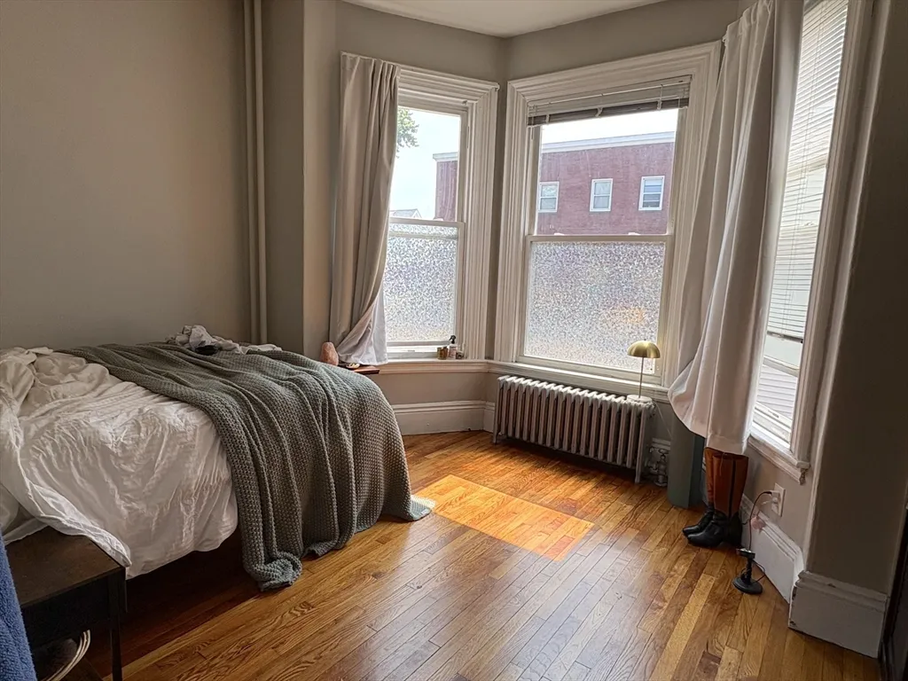 3 bed, 1.5 bath apartment for rent at 271 Highland Ave Unit 1, Powder House Square — photo 7 of 14