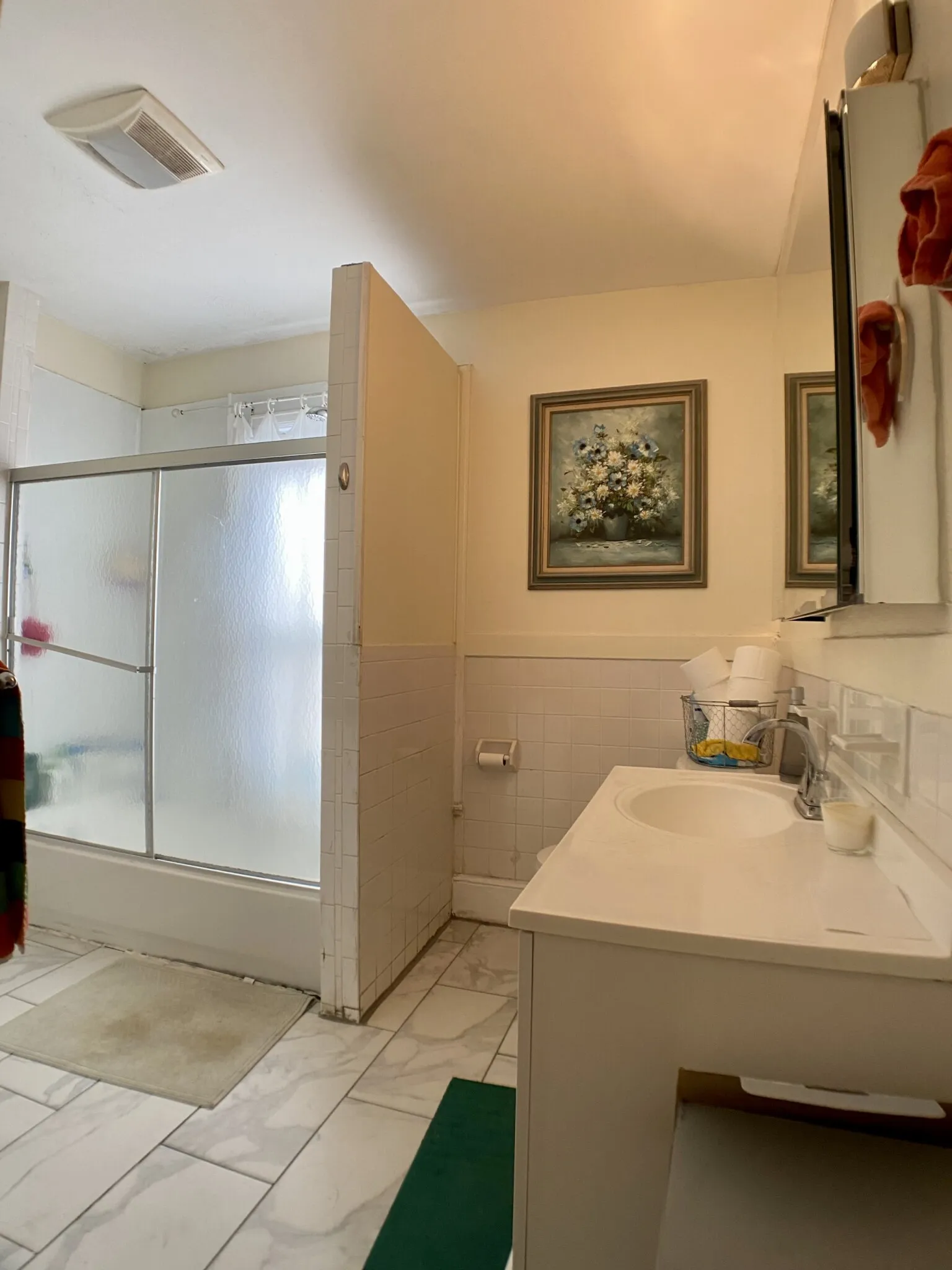 3 bed, 1 bath apartment for rent at 271 Highland Ave Unit 2, Powder House Square — photo 12 of 13