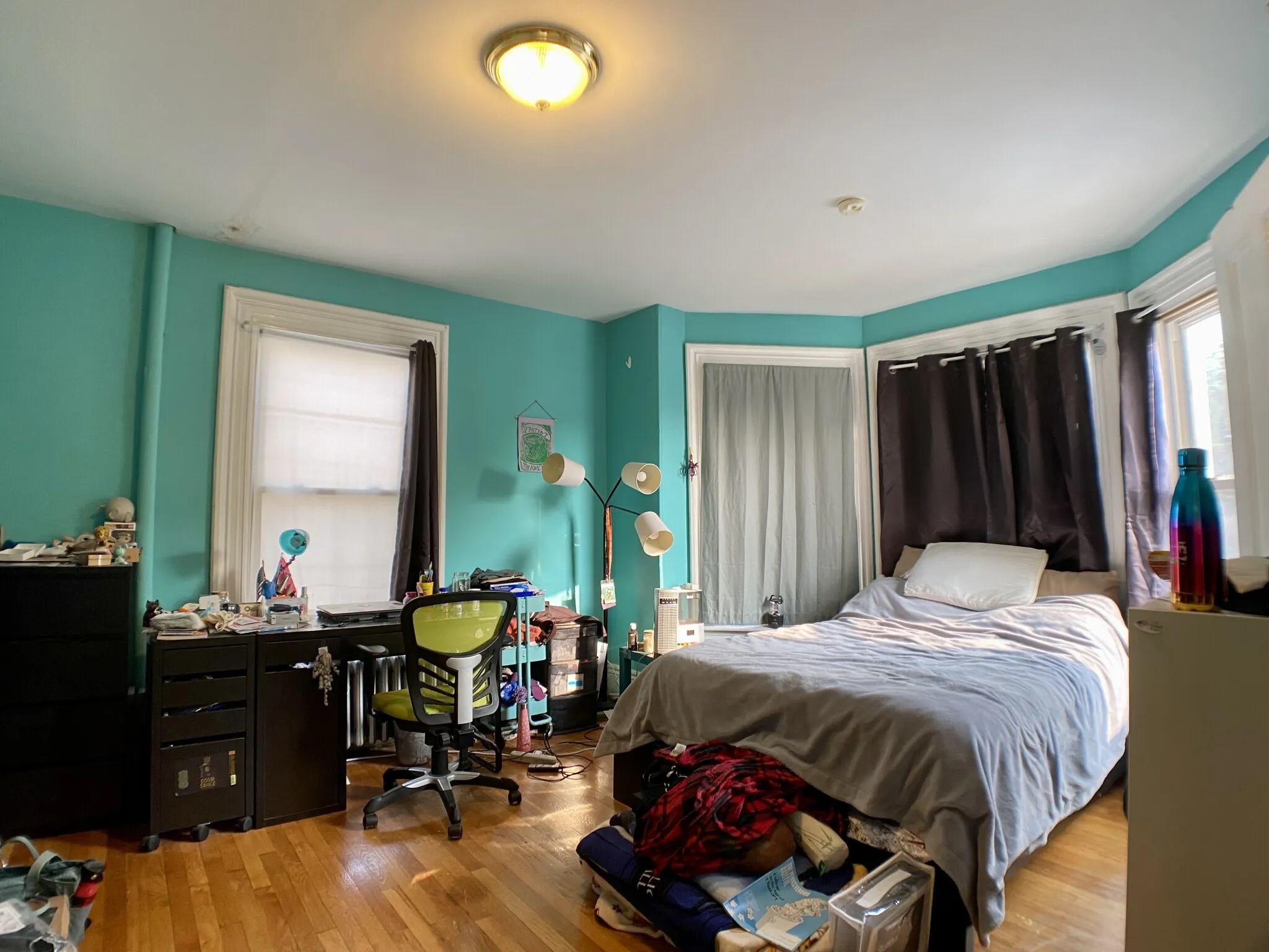 3 bed, 1 bath apartment for rent at 271 Highland Ave Unit 2, Powder House Square — photo 5 of 13