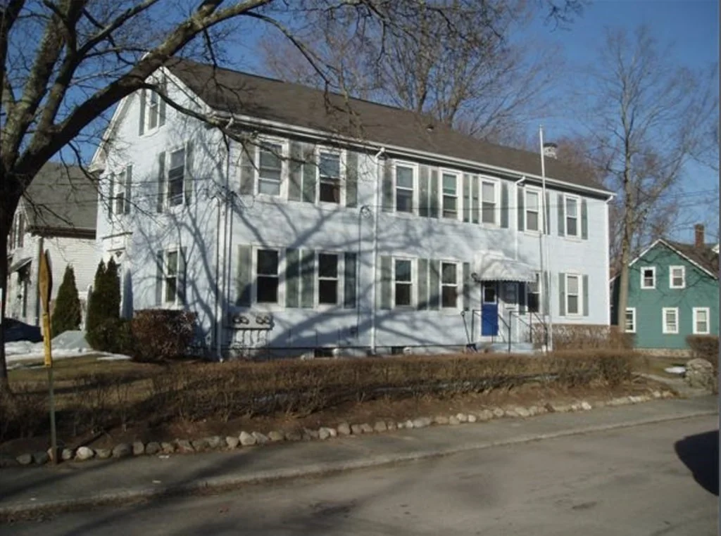 1 bed, 1 bath apartment for rent at 271 North Washington St Unit 2, North Attleboro — photo 1 of 13
