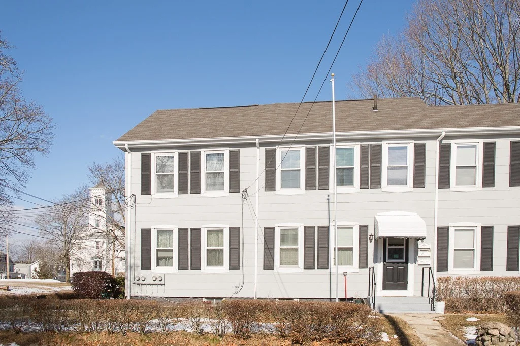 1 bed, 1 bath apartment for rent at 271 North Washington St Unit 3, North Attleboro — photo 1 of 18