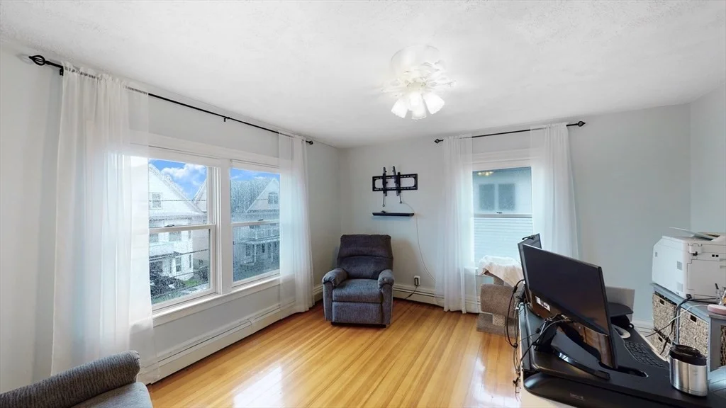 4 bed, 2 bath apartment for rent at 271 River Rd Unit 271, Winthrop — photo 8 of 19