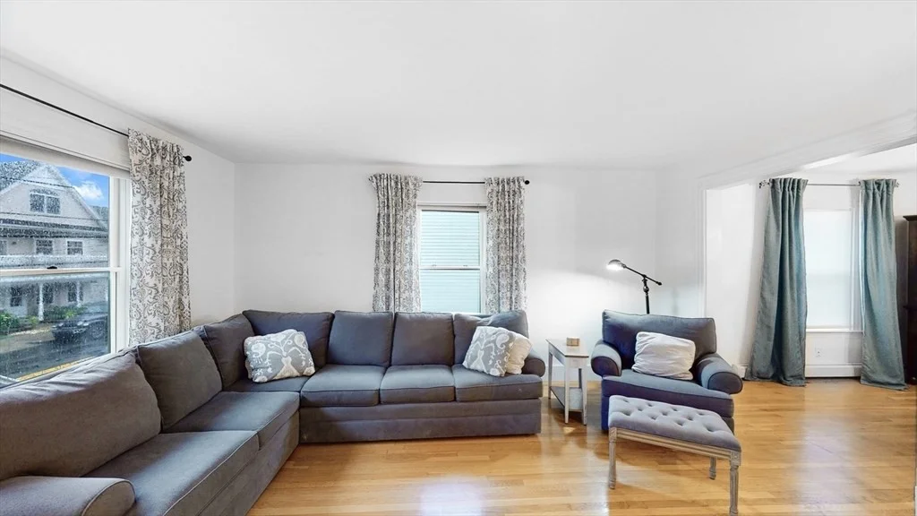 4 bed, 2 bath apartment for rent at 271 River Rd Unit 271, Winthrop — photo 4 of 19