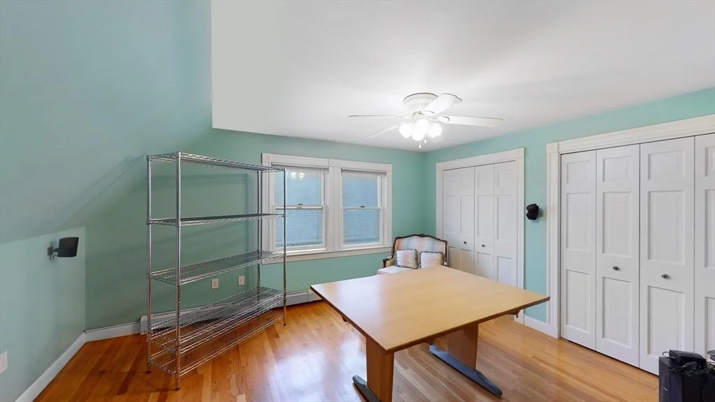 4 bed, 2 bath apartment for rent at 271 River Rd Unit 271, Winthrop — photo 10 of 19
