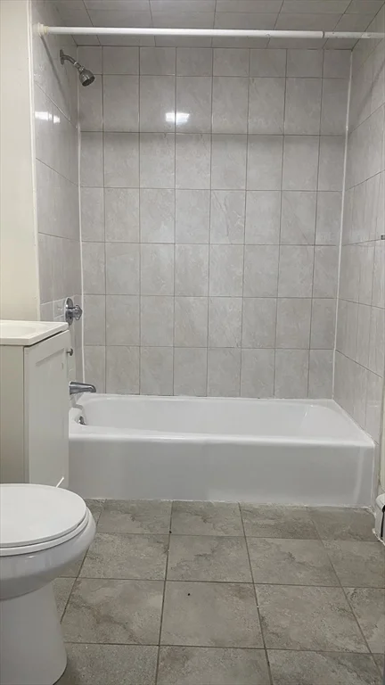 3 bed, 1 bath apartment for rent at 271 Shirley St Unit 4, Winthrop — photo 11 of 12