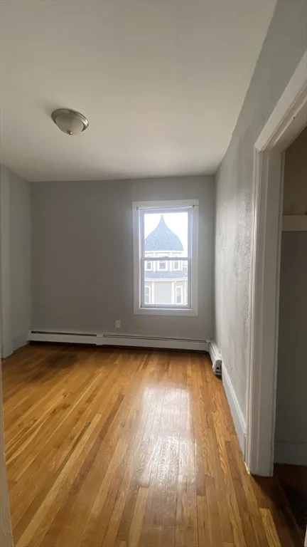 3 bed, 1 bath apartment for rent at 271 Shirley St Unit 4, Winthrop — photo 6 of 12