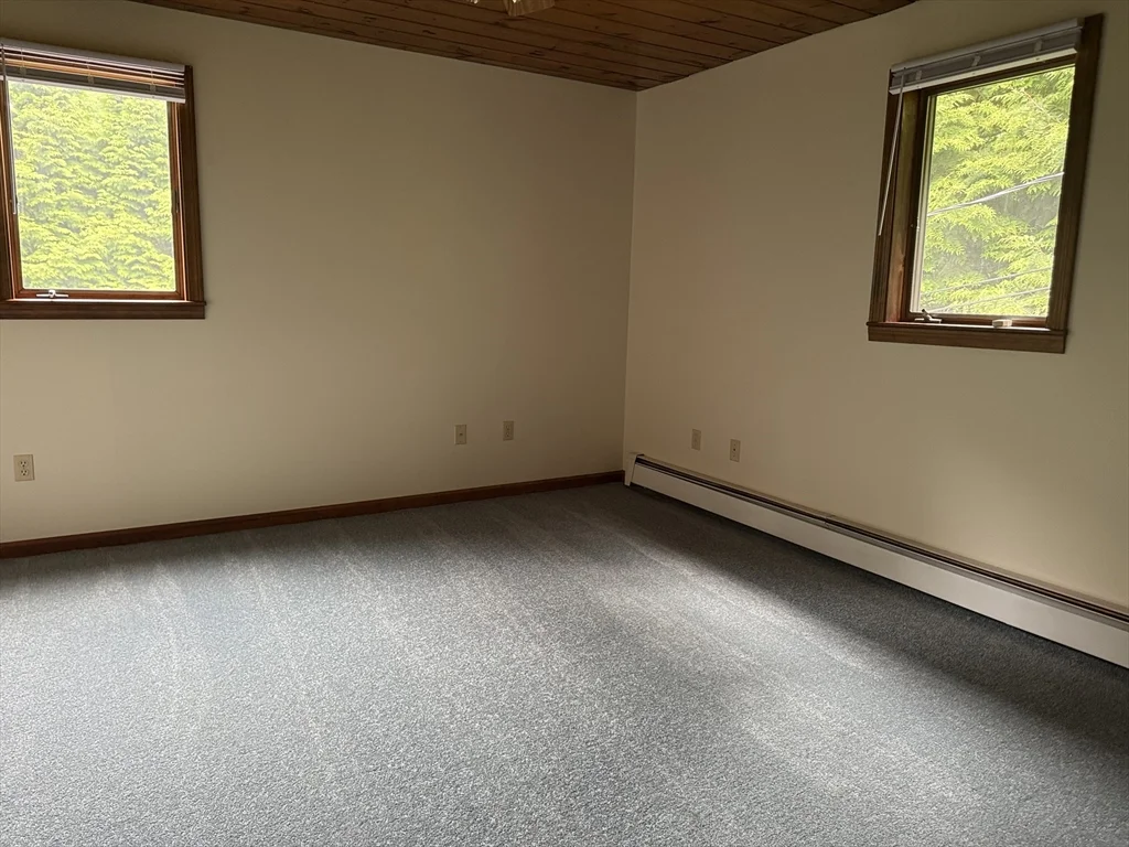 4 bed, 2 bath apartment for rent at 271 Wanoosnoc Rd Unit 2, Fitchburg — photo 20 of 23