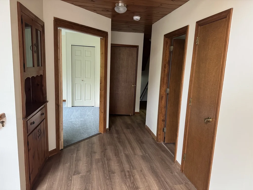 4 bed, 2 bath apartment for rent at 271 Wanoosnoc Rd Unit 2, Fitchburg — photo 9 of 23