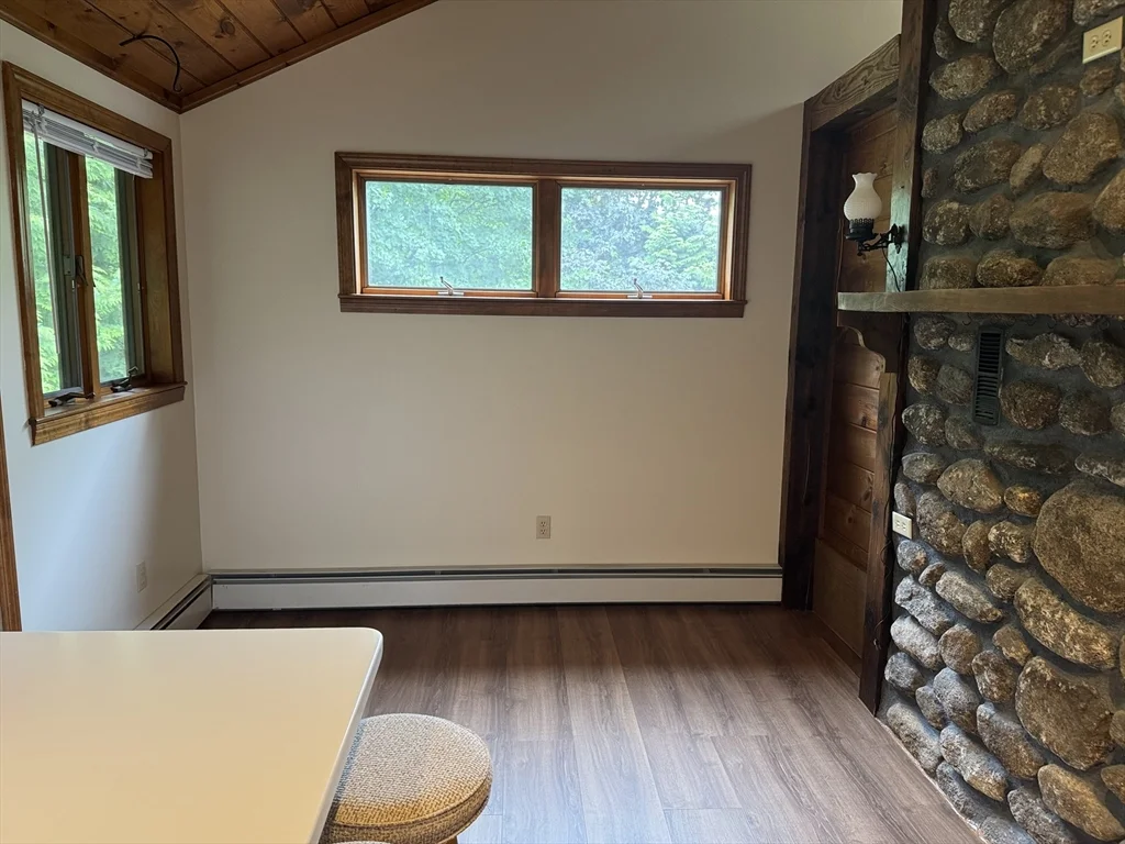 4 bed, 2 bath apartment for rent at 271 Wanoosnoc Rd Unit 2, Fitchburg — photo 7 of 23