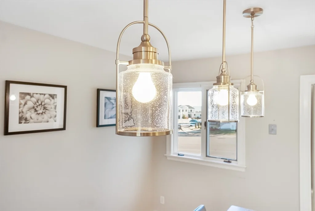 5 bed, 4+ bath apartment for rent at 272 Atlantic Ave, Swampscott — photo 9 of 28