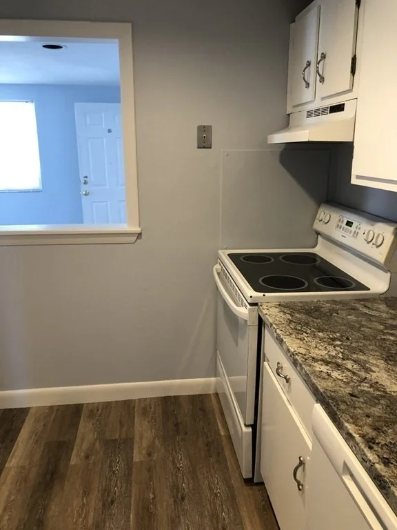1 bed, 1 bath apartment for rent at 272 Bedford St Unit A-4, Abington — photo 2 of 7