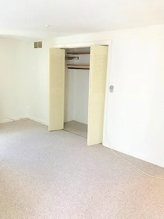1 bed, 1 bath apartment for rent at 272 Bedford St Unit C-3, Abington — photo 4 of 6