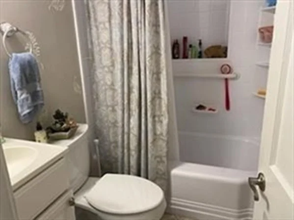 3 bed, 2 bath apartment for rent at 272 Brook St Unit 0, Nobscot — photo 23 of 33