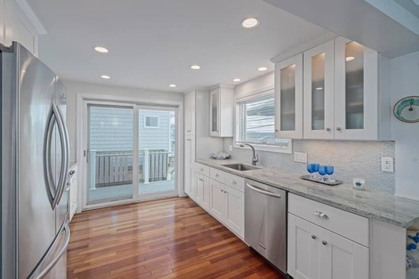 3 bed, 2 bath apartment for rent at 272 Central Ave (Weekly Summner ), Humarock — photo 4 of 9