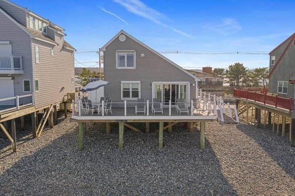 3 bed, 2 bath apartment for rent at 272 Central Ave (Weekly Summner ), Humarock — photo 3 of 9