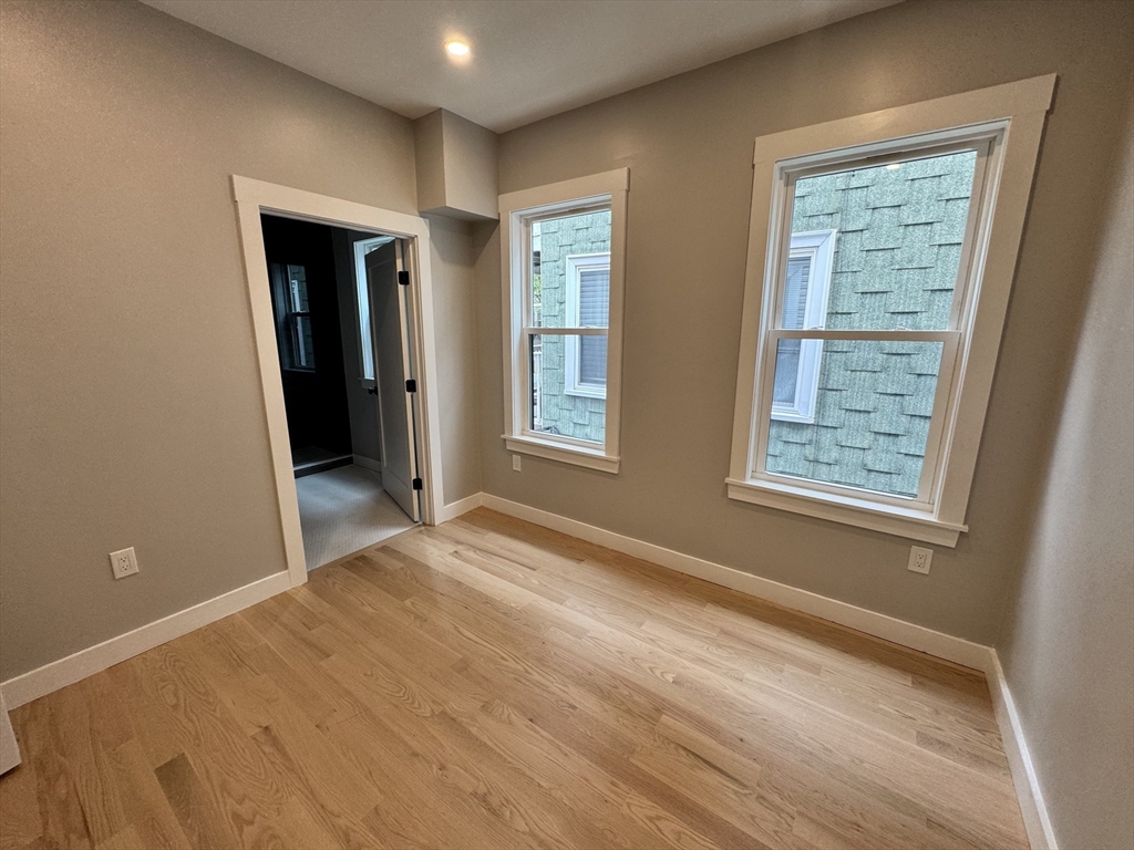 3 bed, 2 bath apartment for rent at 272 E Cottage St Unit 2, Dorchester — photo 3 of 11