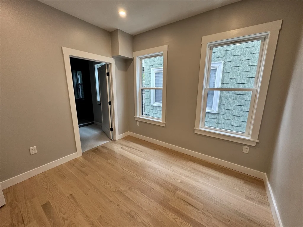 3 bed, 2 bath apartment for rent at 272 E Cottage St Unit 3, Dorchester — photo 3 of 11
