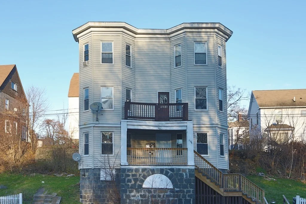 3 bed, 1 bath apartment for rent at 272 Geneva Unit 1, Dorchester — photo 1 of 8