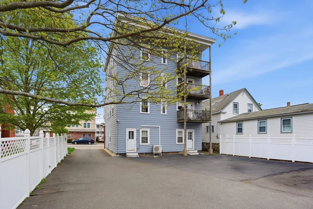 2 bed, 1 bath apartment for rent at 272 Jefferson Unit 5, Salem — photo 26 of 32
