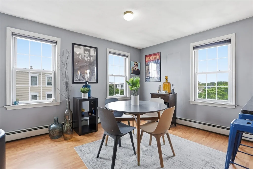 2 bed, 1 bath apartment for rent at 272 Jefferson Unit 5, Salem — photo 6 of 32