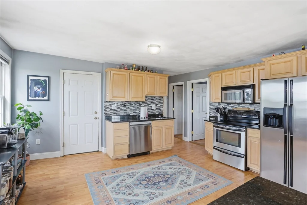 2 bed, 1 bath apartment for rent at 272 Jefferson Unit 5, Salem — photo 12 of 32