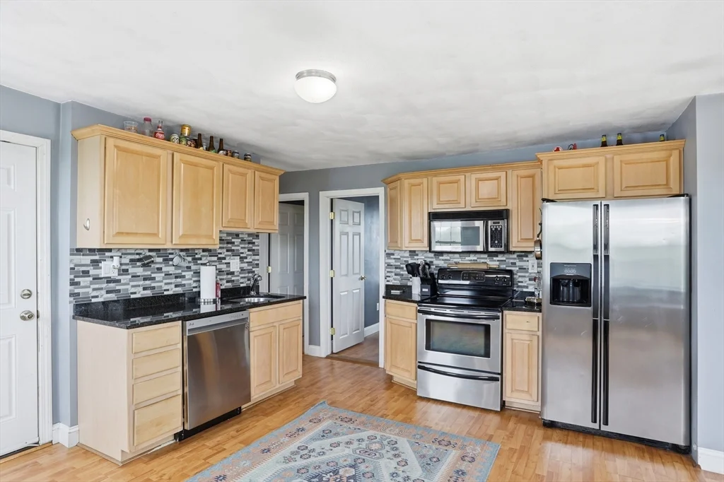 2 bed, 1 bath apartment for rent at 272 Jefferson Unit 5, Salem — photo 14 of 32