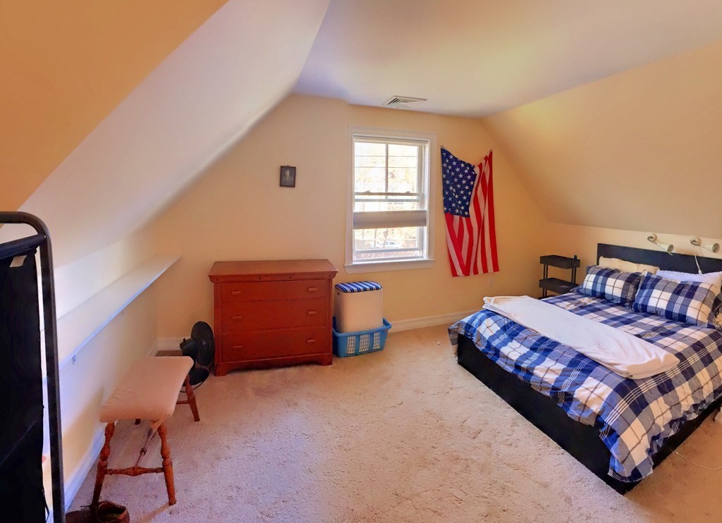 2 bed, 2 bath apartment for rent at 272 Lamartine St Unit 2, Jamaica Plain — photo 4 of 7