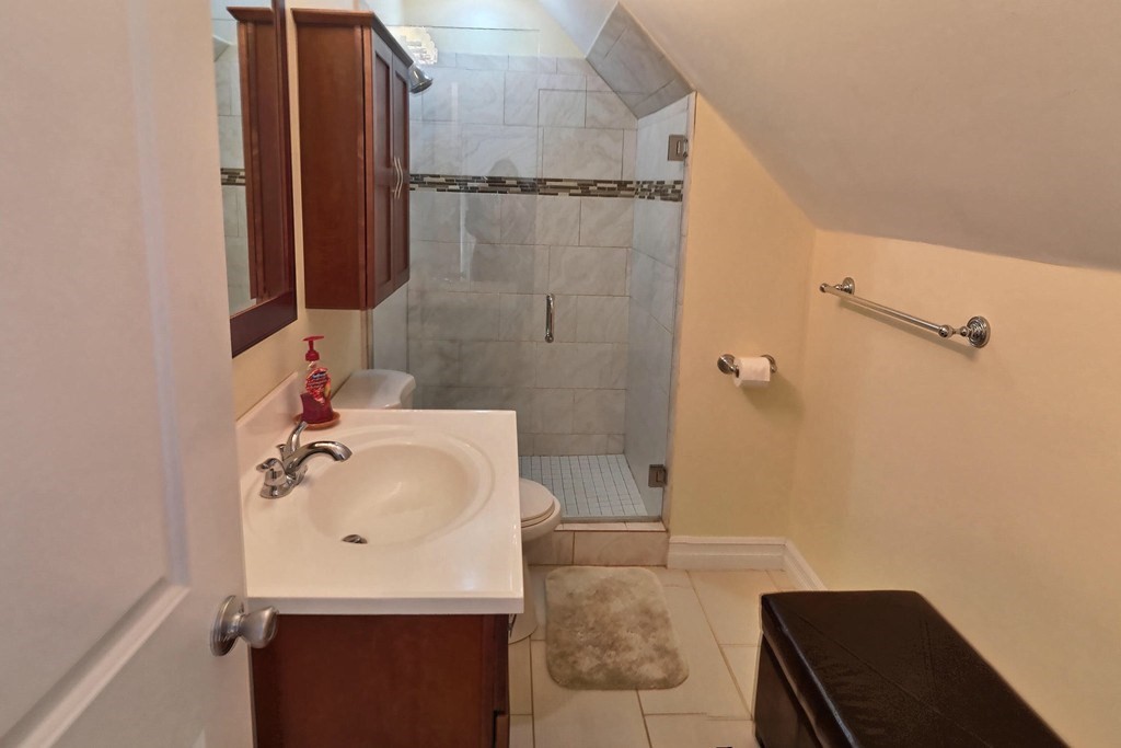2 bed, 2 bath apartment for rent at 272 Lamartine St Unit 2, Jamaica Plain — photo 7 of 7