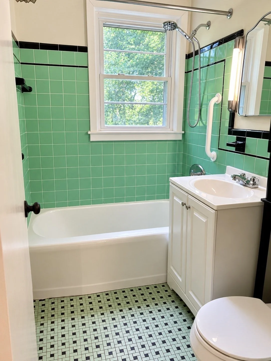 4 bed, 2 bath apartment for rent at 272 Laws Brook Rd, Concord — photo 8 of 17