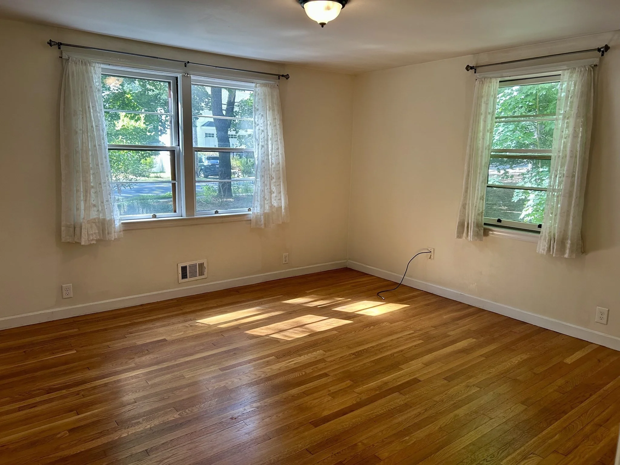4 bed, 2 bath apartment for rent at 272 Laws Brook Rd, Concord — photo 9 of 17