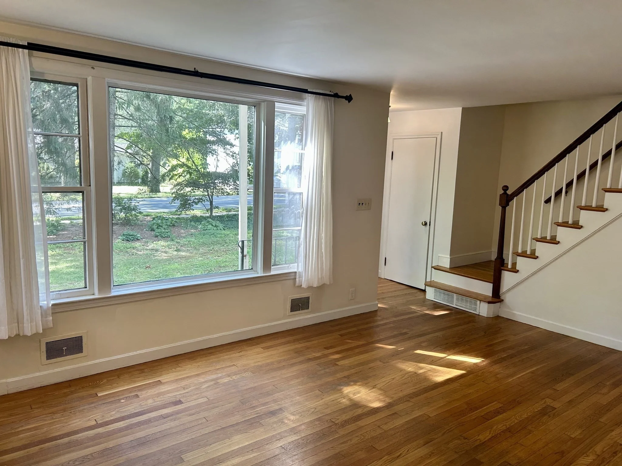 4 bed, 2 bath apartment for rent at 272 Laws Brook Rd, Concord — photo 2 of 17