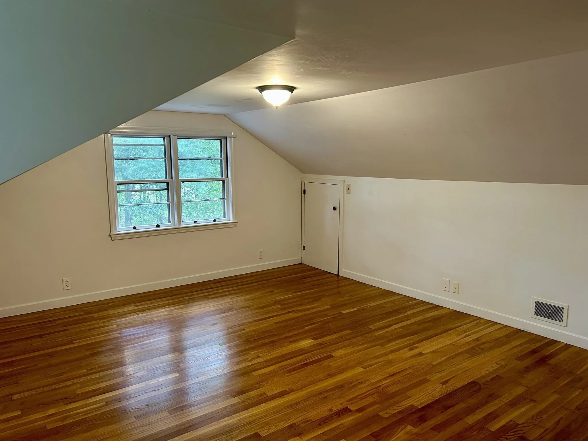 4 bed, 2 bath apartment for rent at 272 Laws Brook Rd, Concord — photo 10 of 17