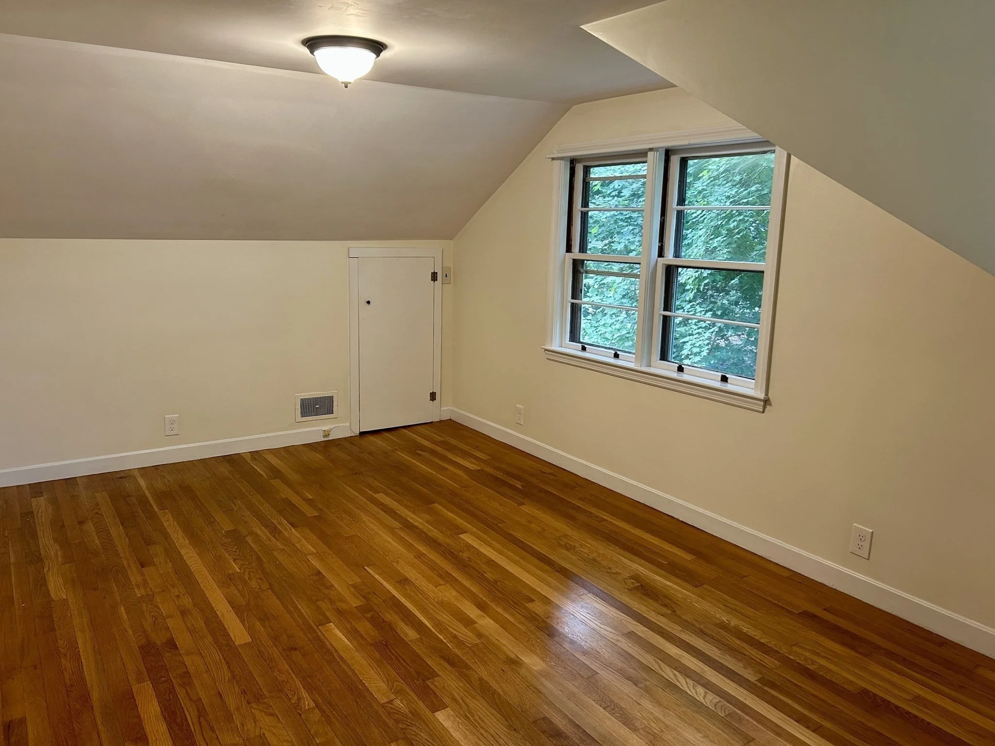 4 bed, 2 bath apartment for rent at 272 Laws Brook Rd, Concord — photo 12 of 17