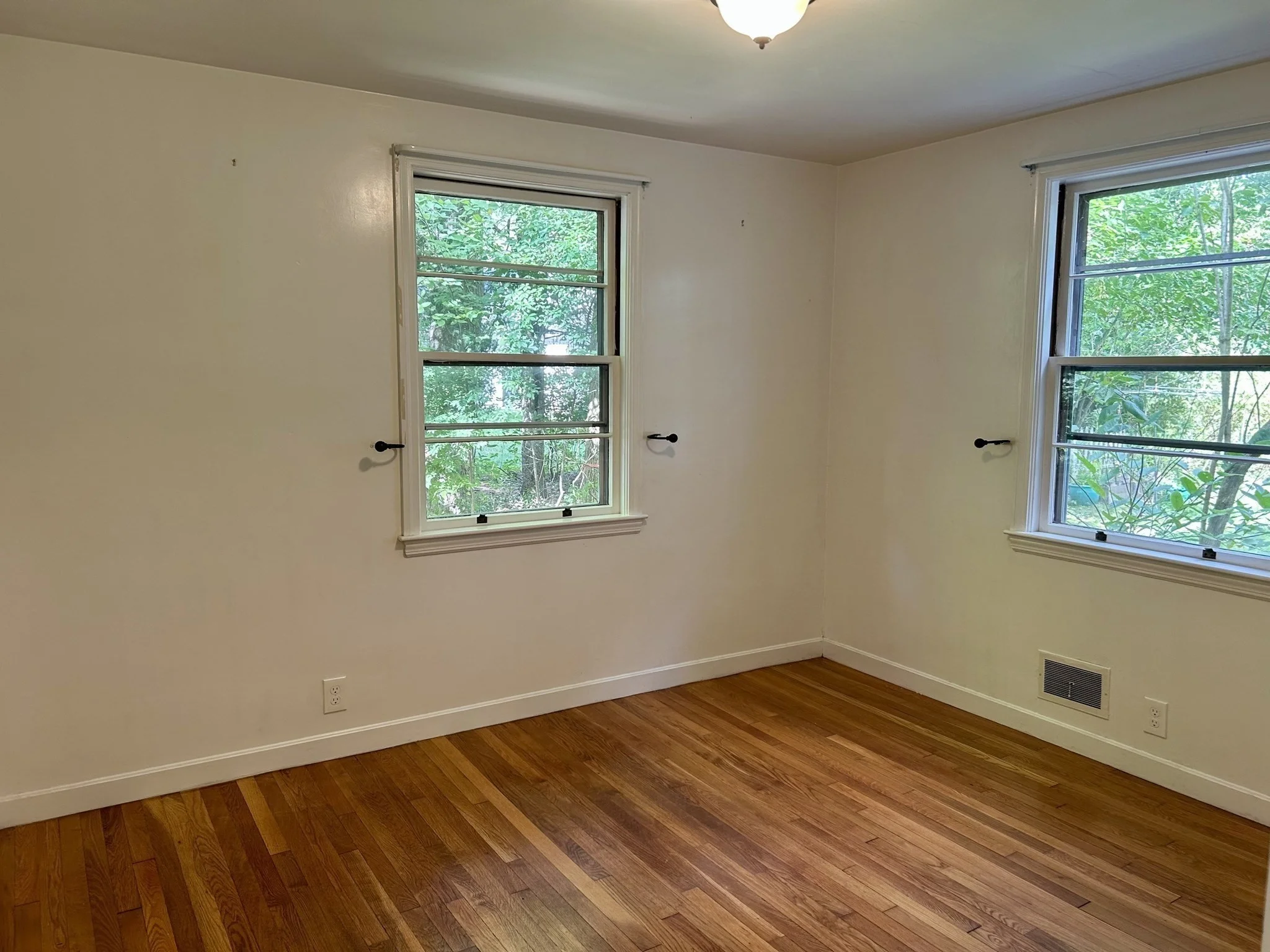 4 bed, 2 bath apartment for rent at 272 Laws Brook Rd, Concord — photo 7 of 17