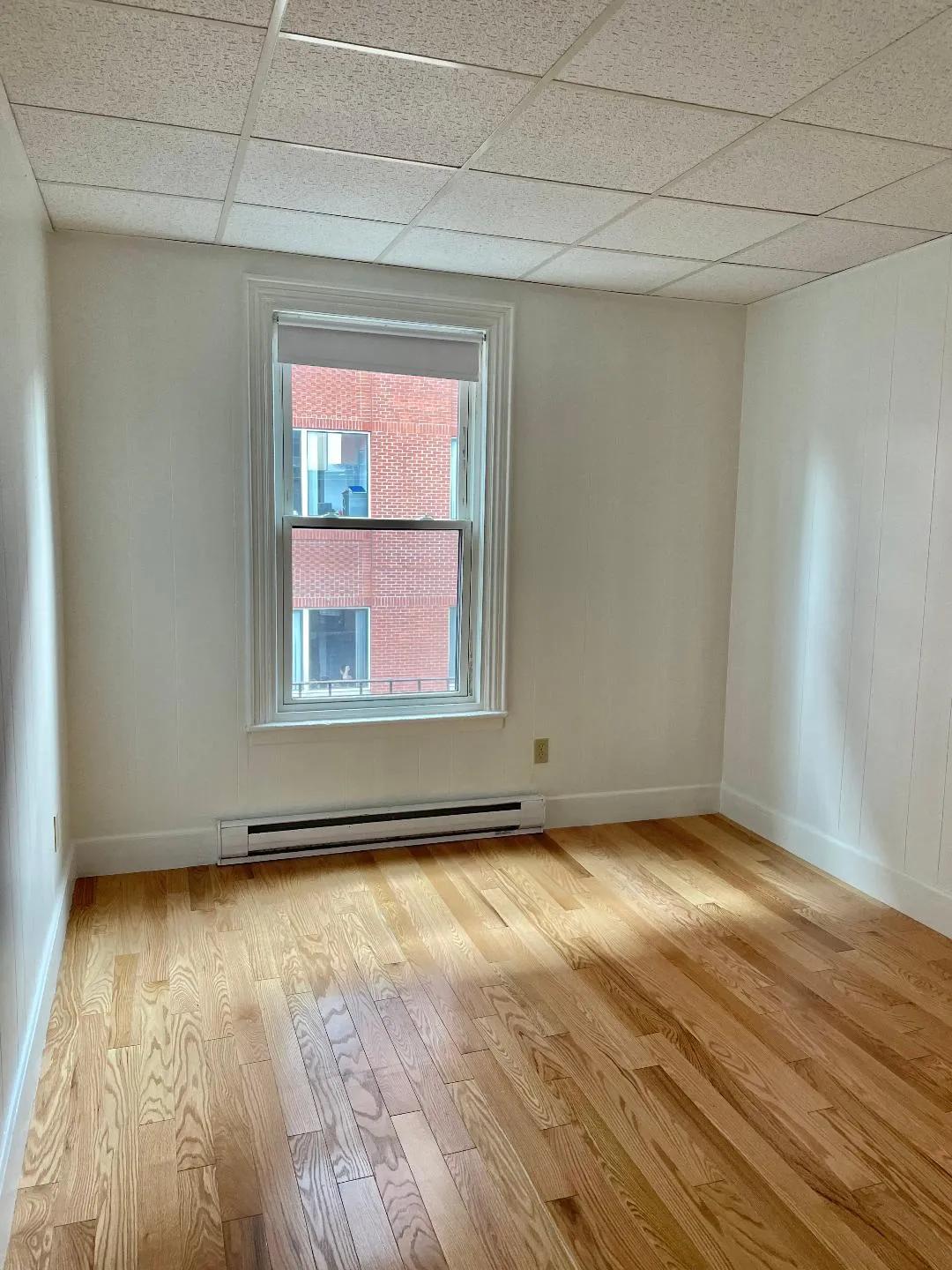Studio bed, 1 bath apartment for rent at 272 Newbury St Unit 12, Back Bay — photo 4 of 6