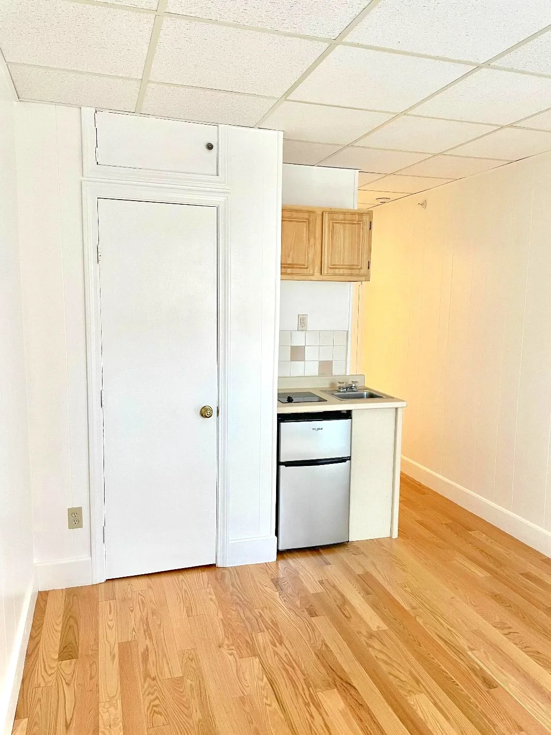 Studio bed, 1 bath apartment for rent at 272 Newbury St Unit 12A, Back Bay — photo 2 of 5