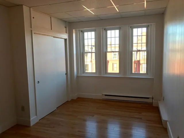 Studio bed, 1 bath apartment for rent at 272 Newbury St Unit 15, Back Bay — photo 1 of 5