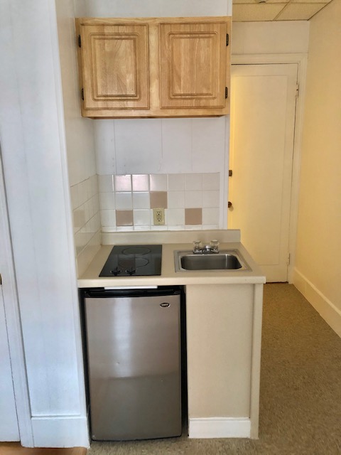 Studio bed, 1 bath apartment for rent at 272 Newbury St Unit 4, Back Bay — photo 4 of 5