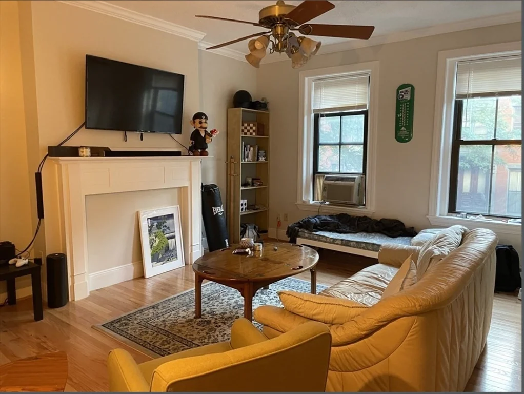 3 bed, 1 bath apartment for rent at 272 Shawmut Unit 1, South End — photo 2 of 10