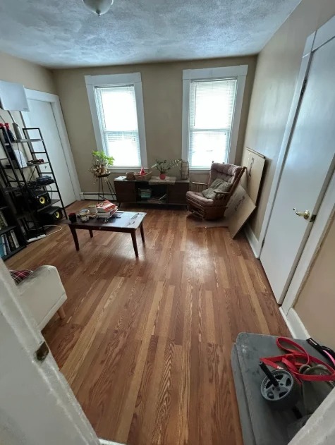 3 bed, 1 bath apartment for rent at 273 Cardinal Medeiros Ave Unit 2, Wellington-Harrington — photo 6 of 21