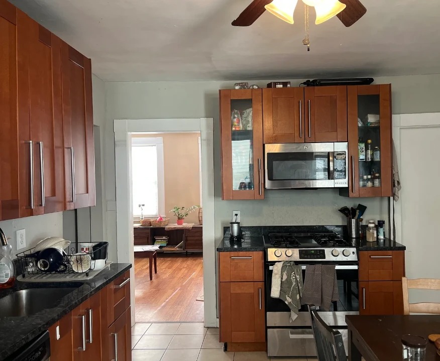 3 bed, 1 bath apartment for rent at 273 Cardinal Medeiros Ave Unit 2A, Wellington-Harrington