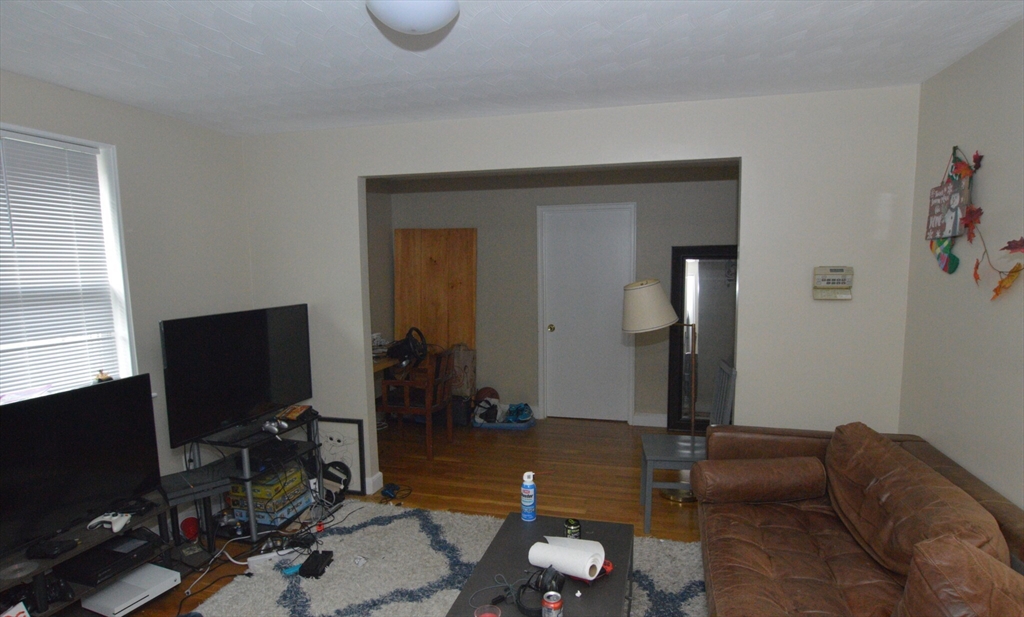 4 bed, 2 bath apartment for rent at 273 Corey Rd Unit n/a, Brighton — photo 10 of 10