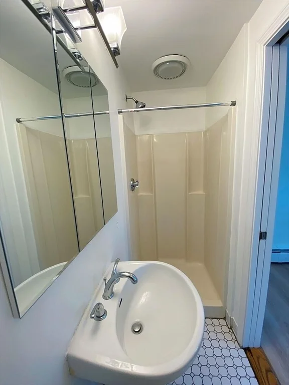 2 bed, 2 bath apartment for rent at 273 Cross St Unit 273, Winchester — photo 8 of 14