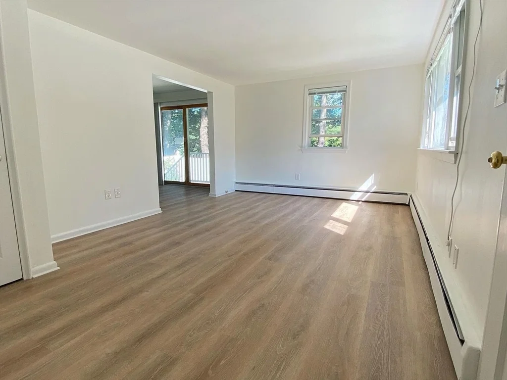 2 bed, 2 bath apartment for rent at 273 Cross St Unit 273, Winchester — photo 2 of 14