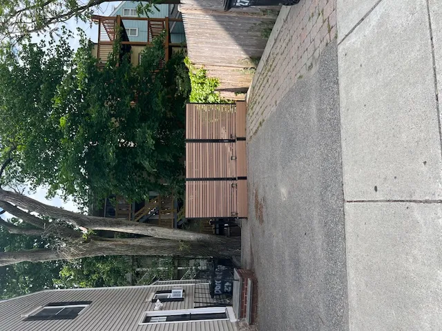 4 bed, 2 bath apartment for rent at 273 Dorchester St Unit 1, South Boston — photo 17 of 18