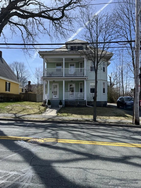 2 bed, 1 bath apartment for rent at 273 Franklin St Unit 1, Quincy