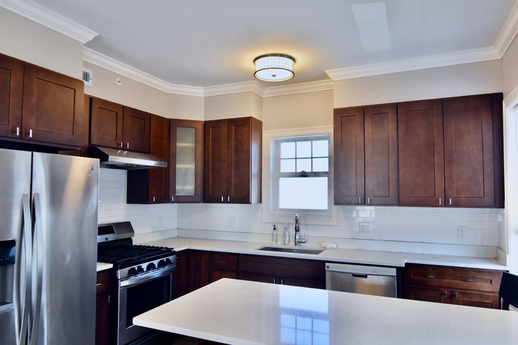3 bed, 1 bath apartment for rent at 273 Hancock St Unit 3, Dorchester — photo 6 of 20