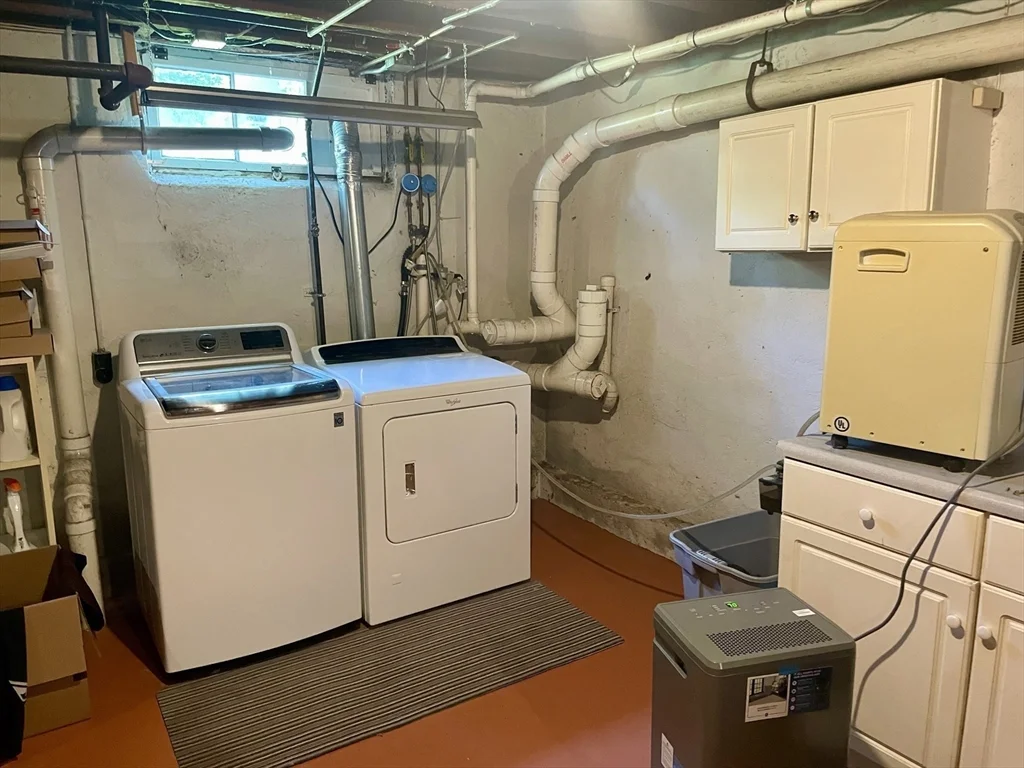 3 bed, 1 bath apartment for rent at 273 Main St, Wayland — photo 12 of 30