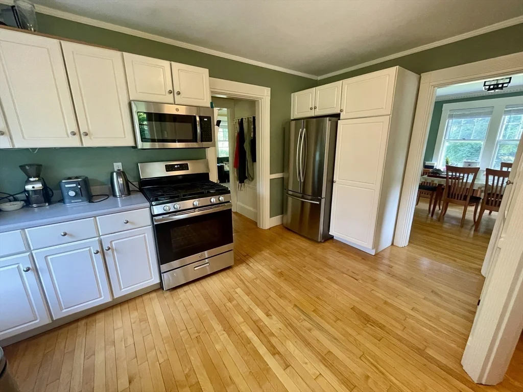 3 bed, 1 bath apartment for rent at 273 Main St, Wayland — photo 6 of 30