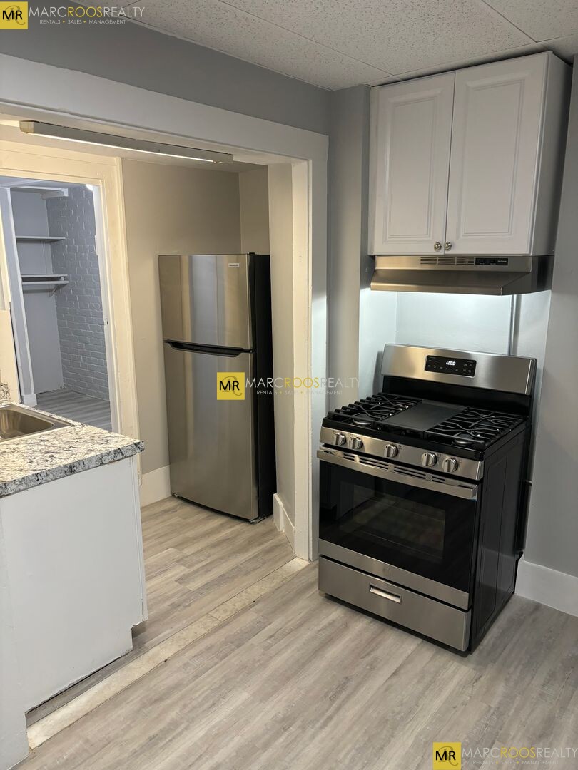 1 bed, 1 bath apartment for rent at 273 Maverick St Unit 2, East Boston